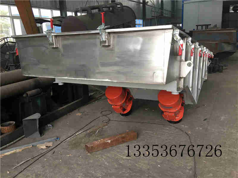直線振動(dòng)篩振動(dòng)電機(jī)的安裝位置及振動(dòng)甩塊的轉(zhuǎn)向？